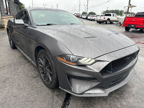 Used 2018 Ford Mustang GT w/ Equipment Group 301A RWD image 4