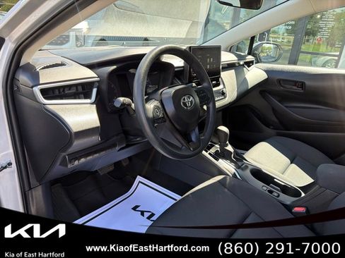 Used 2025 Toyota Corolla LE FWD image 23