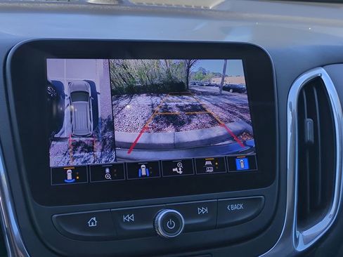 Used 2023 Chevrolet Equinox LT FWD image 17