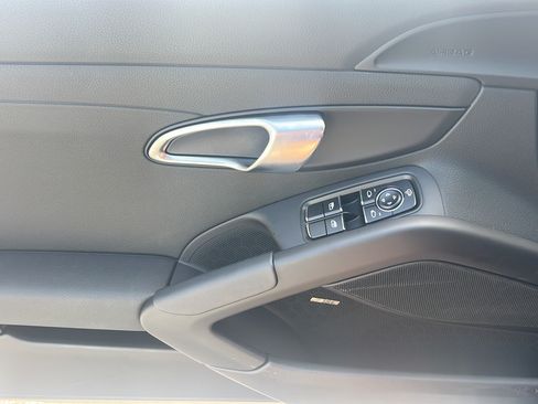 Certified 2025 Porsche 718 Boxster w/ Premium Package RWD image 22