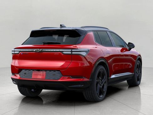 New 2026 Chevrolet Equinox EV RS image 4