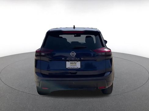 Used 2025 Nissan Rogue SV image 12