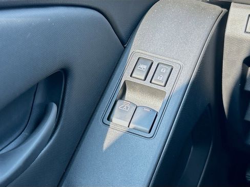 Used 2023 Nissan Frontier S w/ Technology Package image 17