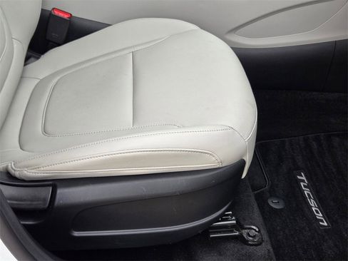 Used 2025 Hyundai Tucson SEL image 25