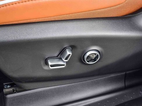 New 2026 Chrysler Pacifica Pinnacle w/ Trailer Tow Group image 21