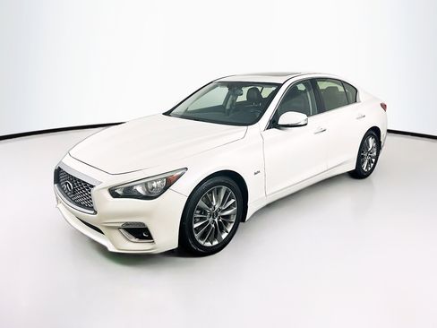 Used 2019 INFINITI Q50 Luxe w/ Essential Package (3.0T Luxe) image 3