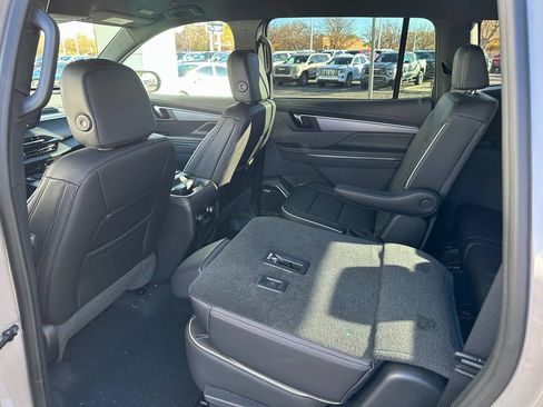 New 2026 Buick Enclave Sport Touring w/ Power Package AWD/4WD image 8