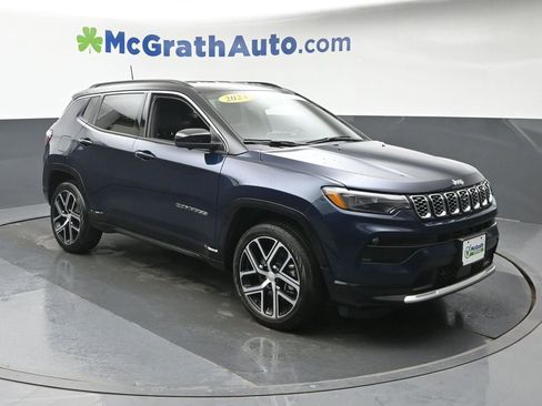 Used 2024 Jeep Compass Limited w/ Elite Group AWD/4WD image 2