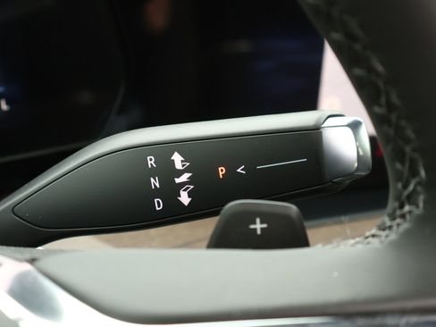 New 2026 Chevrolet Suburban High Country image 18