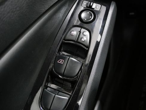Used 2024 Nissan Altima 2.5 SR FWD image 12