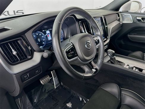 Used 2019 Volvo XC60 T6 R-Design w/ Protection Package Premier image 10