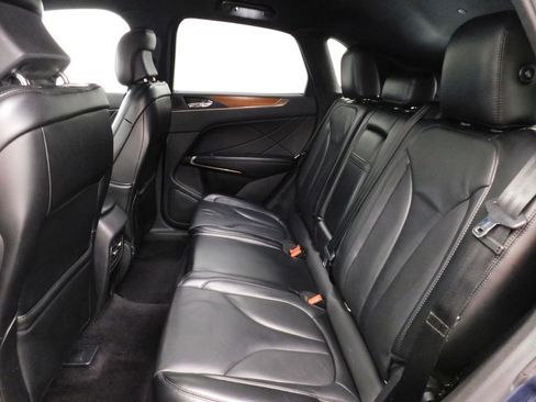 Used 2018 Lincoln MKC Select w/ Select Plus Package image 16