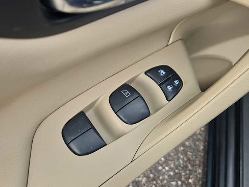 Used 2016 Nissan Altima 2.5 S w/ Power Driver Seat Package image 15