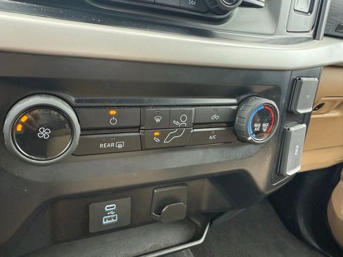 Used 2023 Ford F150 XLT image 12