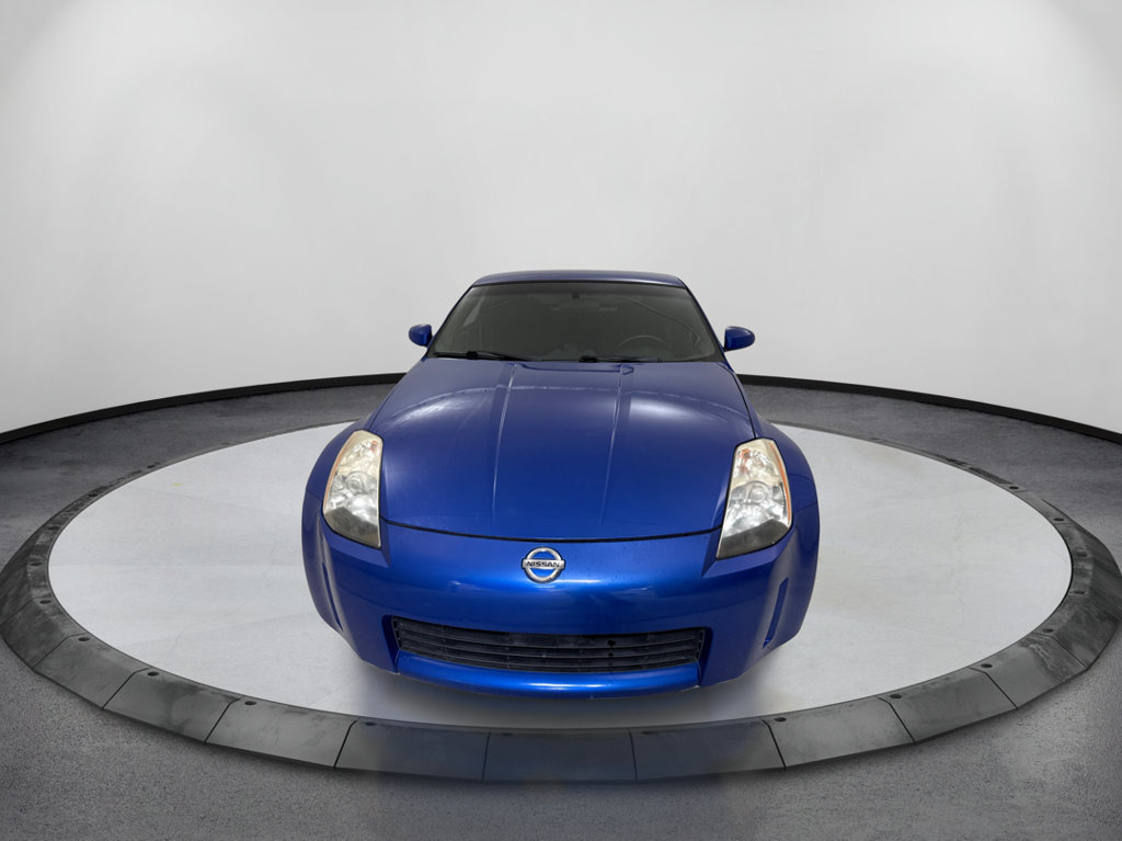 Used 2004 Nissan 350Z Coupe RWD image 2