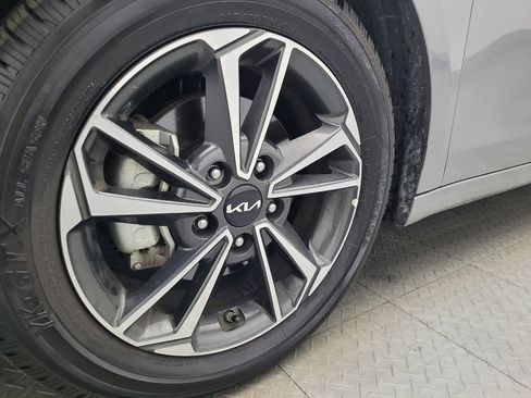 Used 2024 Kia Forte LXS image 31