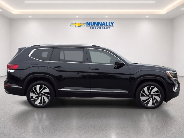 Used 2024 Volkswagen Atlas SEL AWD/4WD image 6