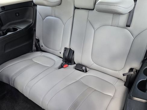 Certified 2024 Honda Pilot EX-L image 13