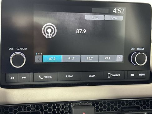 Used 2023 Honda HR-V LX image 18