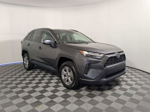 Certified 2023 Toyota RAV4 XLE w/ Convenience Package FWD image 4