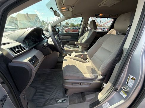 Used 2016 Honda Odyssey SE image 10