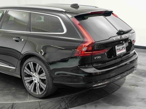 Used 2021 Volvo V90 T6 Inscription w/ Climate Package image 10