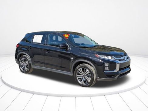 Used 2025 Mitsubishi Outlander Sport AWD image 2
