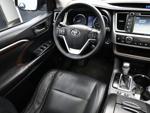 Used 2015 Toyota Highlander Limited Platinum AWD/4WD image 24