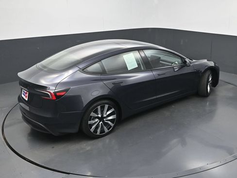 Used 2024 Tesla Model 3 Standard Range RWD image 33