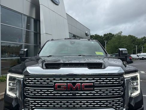 Used 2022 GMC Sierra 2500 Denali w/ Snow Plow Prep/Camper Package AWD/4WD image 2