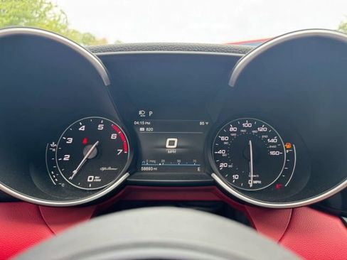 Used 2021 Alfa Romeo Giulia Sprint w/ Sun & Sound Package AWD/4WD image 9