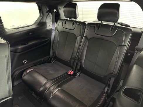 Used 2024 Jeep Grand Cherokee L Laredo AWD/4WD image 27