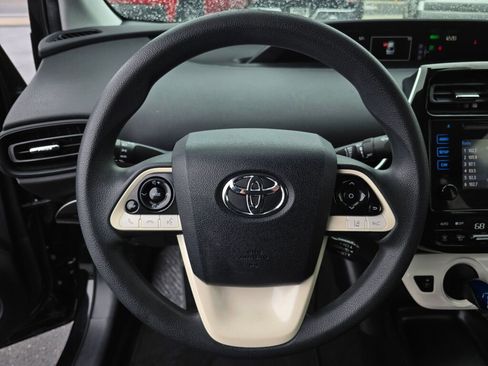 Used 2017 Toyota Prius Two w/ Carpet Mat Package FWD image 24