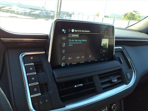 Used 2023 Chevrolet Suburban RST w/ Luxury Package image 21