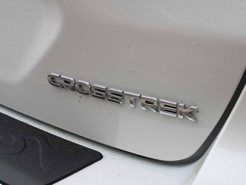 New 2025 Subaru Crosstrek 2.5i Limited w/ Crosstrek Mirror Package image 9