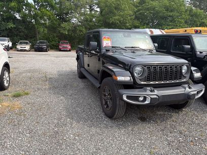 Used 2024 Jeep Gladiator Sport