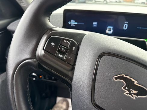 Used 2025 Ford Mustang Mach-E Premium AWD/4WD image 34