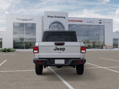 New 2026 Jeep Gladiator Sport image 7