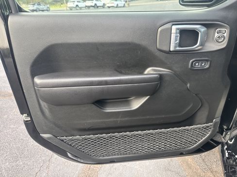 Used 2021 Jeep Wrangler Unlimited Sport image 15