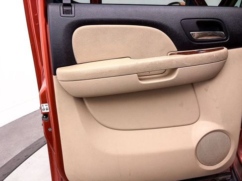 Used 2007 Chevrolet Avalanche LT w/ LT Preferred Equipment Group image 24