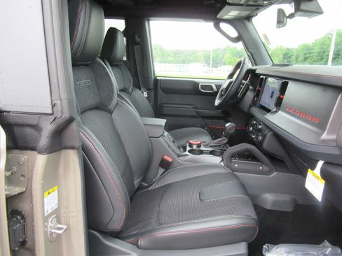 New 2026 Ford Bronco Raptor AWD/4WD image 18