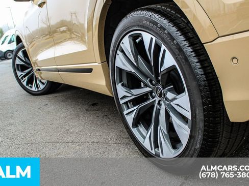 Used 2024 Audi Q8 Premium Plus w/ Premium Plus Package image 14