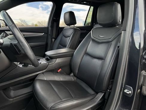 Certified 2022 Cadillac XT6 Luxury image 26