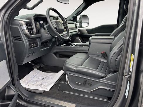 Certified 2026 Ford F250 Platinum w/ Tremor Off-Road Package AWD/4WD image 9