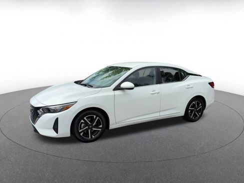 Used 2025 Nissan Sentra SV image 7