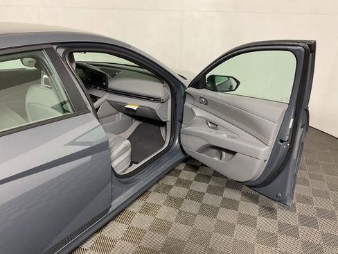 New 2026 Hyundai Elantra Sport FWD image 34
