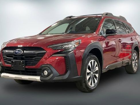 Used 2023 Subaru Outback Limited image 3