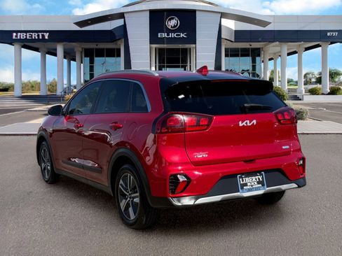 Used 2022 Kia Niro LXS FWD image 6