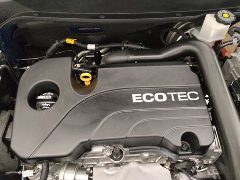 Used 2020 Chevrolet Equinox Premier image 30