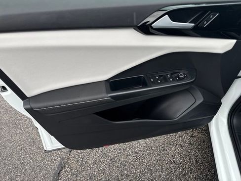 Certified 2025 Volkswagen Taos S image 11